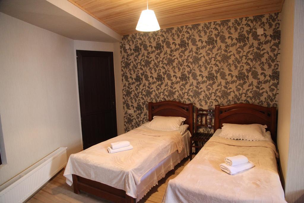 Guesthouse David Zhorzholiani Mestia Room photo