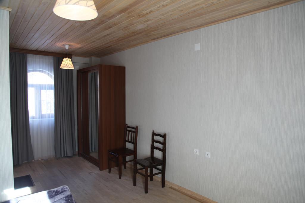 Guesthouse David Zhorzholiani Mestia Room photo